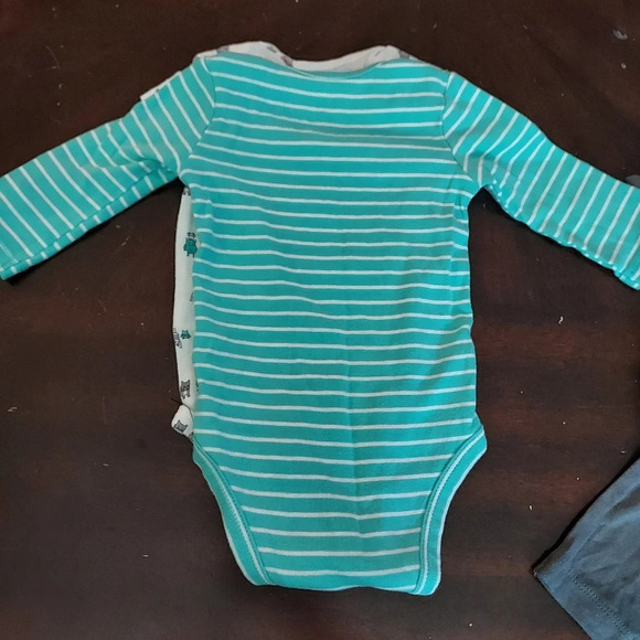 Carter's Baby 3-Piece Monster Little Character Set in Size 6M - Picture 6 of 9